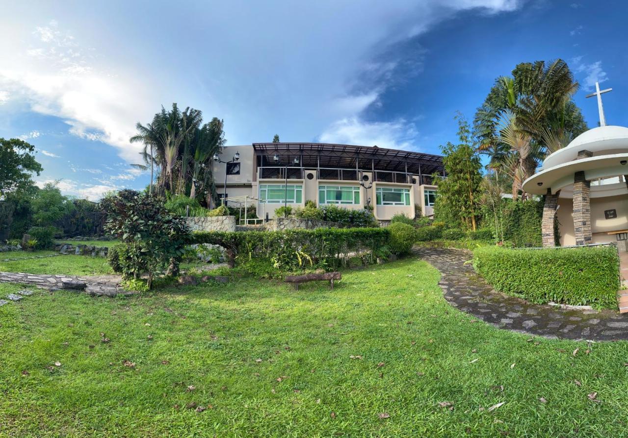 เลควิว สวีท Bed & Breakfast Tagaytay City ภายนอก รูปภาพ