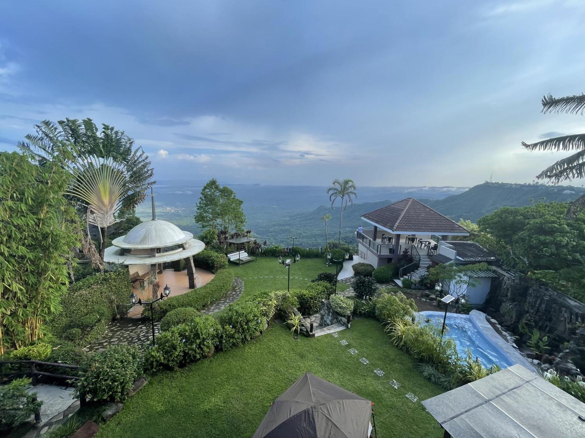 เลควิว สวีท Bed & Breakfast Tagaytay City ภายนอก รูปภาพ